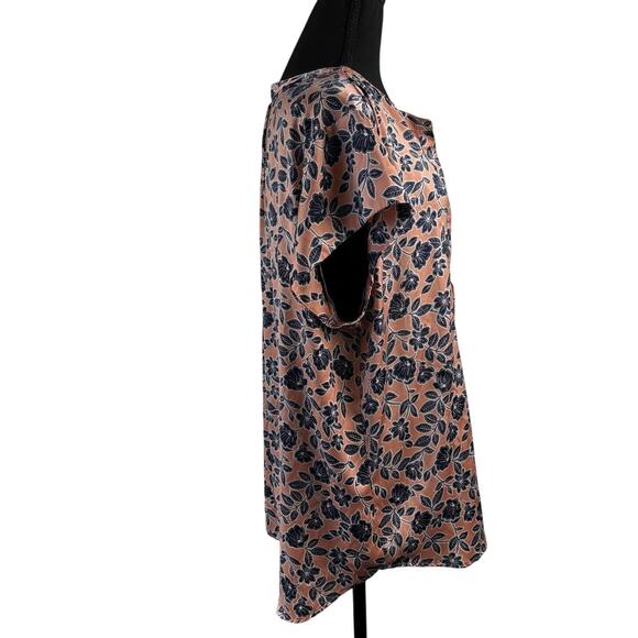 Liz Claiborne Short Sleeve Vibrant Tunic Style Top 2XL - Picture 2 of 10